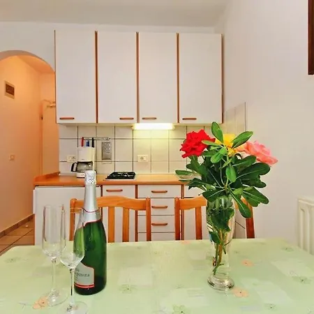 In With Balcony, Wifi 819-8 דירה *